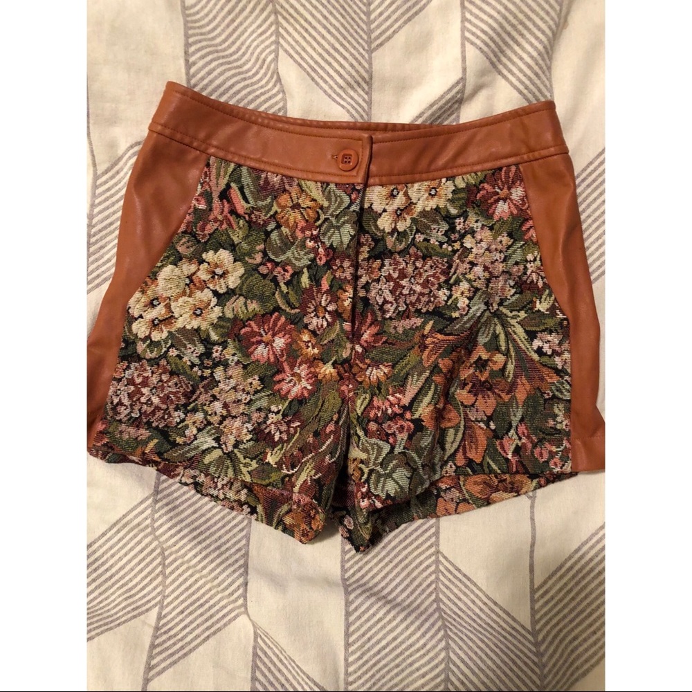 Vintage floral high waisted shorts